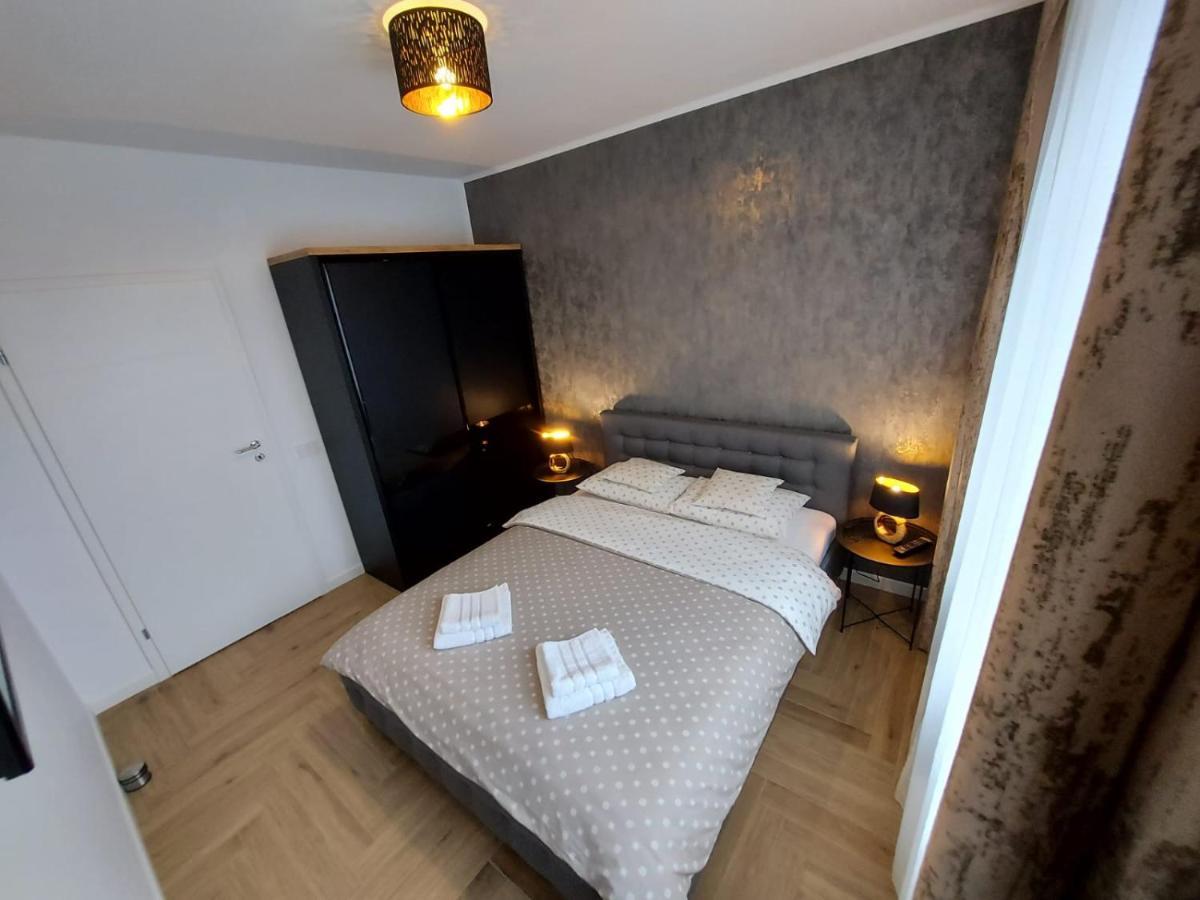 Panoramic Apartments Oradea Extérieur photo